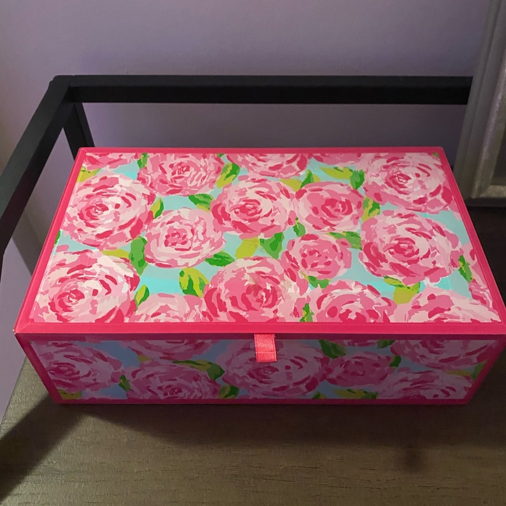 Lilly Pulitzer First Impressions Large jewelry box!